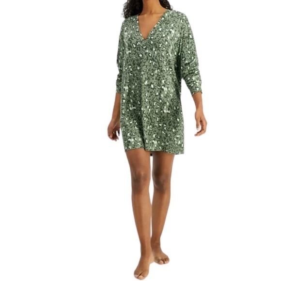 Jenni Printed Long Sleeve Sleep Shirt Mountain Sage Animal Print Green Small New - Picture 1 of 6